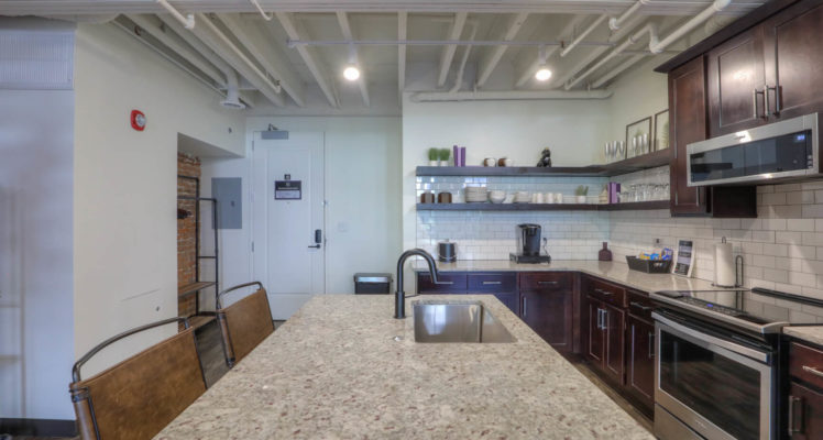 Studio 165 (WEB) (UNIT 1001) (24 of 27)