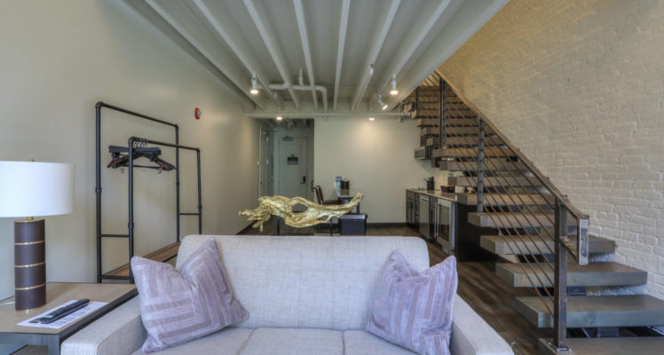 Studio 165 (WEB) (UNIT 1002) (9 of 15)