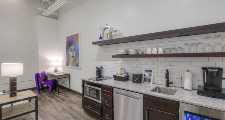 Studio 165 (WEB) (UNIT 1011) (2 of 13)